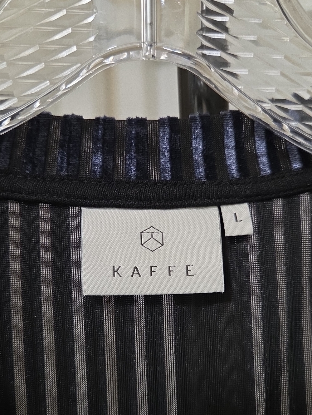 Kaffe Black Pleated Velvet Puff Sleeve Top | Shimmer Stripe Textured Blouse - Picture 7 of 10